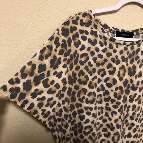 NWOT Forever 21 Plus Animal Print Hi-Lo Top (1X/2X) - Picture 3 of 7